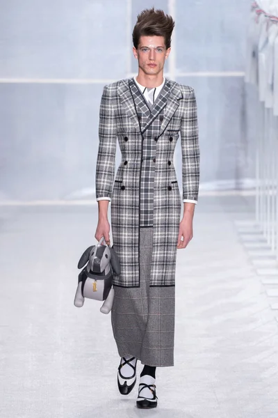 Look 7